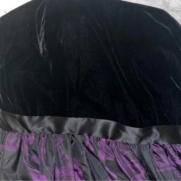 Aidan Mattox Strapless Dress | Black Velvet & Purple Floral Skirt | Size 6 - Picture 4 of 11